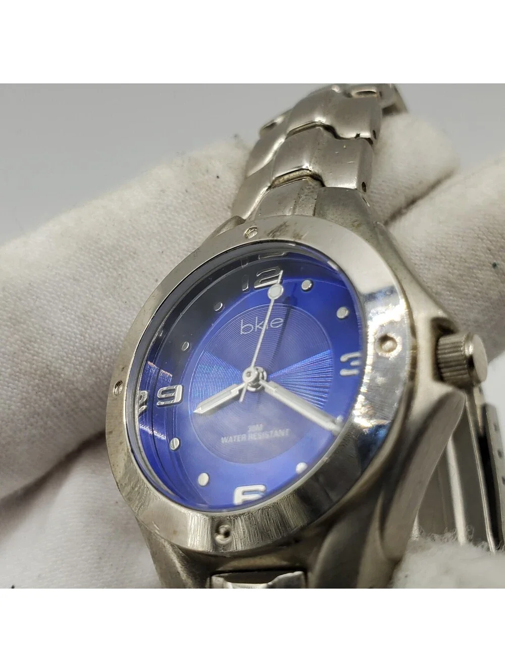 Bkle Quartz Watch Women 29mm Blue Dial Silver Tone New Battery